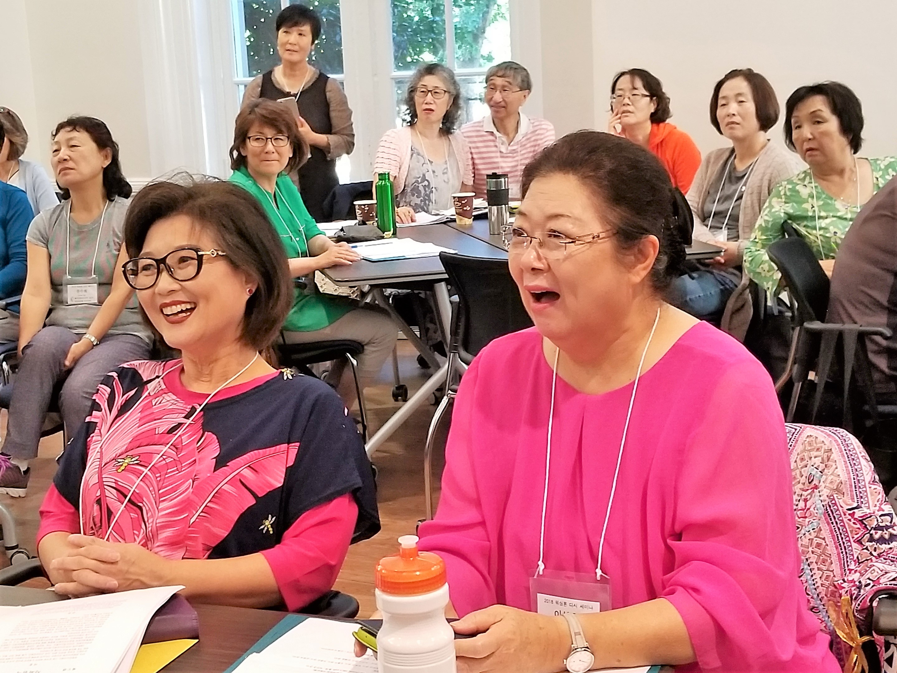 여선교회원들이 세미나에 참석해서 강의를 듣고 있다. 사진 제공 여선교회 전국연합회 김명래 총무Korean United Methodist Women participating a seminar in Washington DC. Photo by Myoungrae Kim