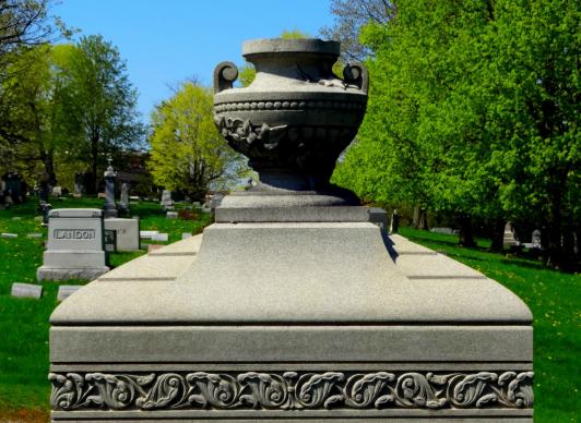 La Biblia no habla de cremación versus entierro, pero generalmente asume que los cuerpos serán enterrados. Foto por MaryW, cortesía de Pixabay.