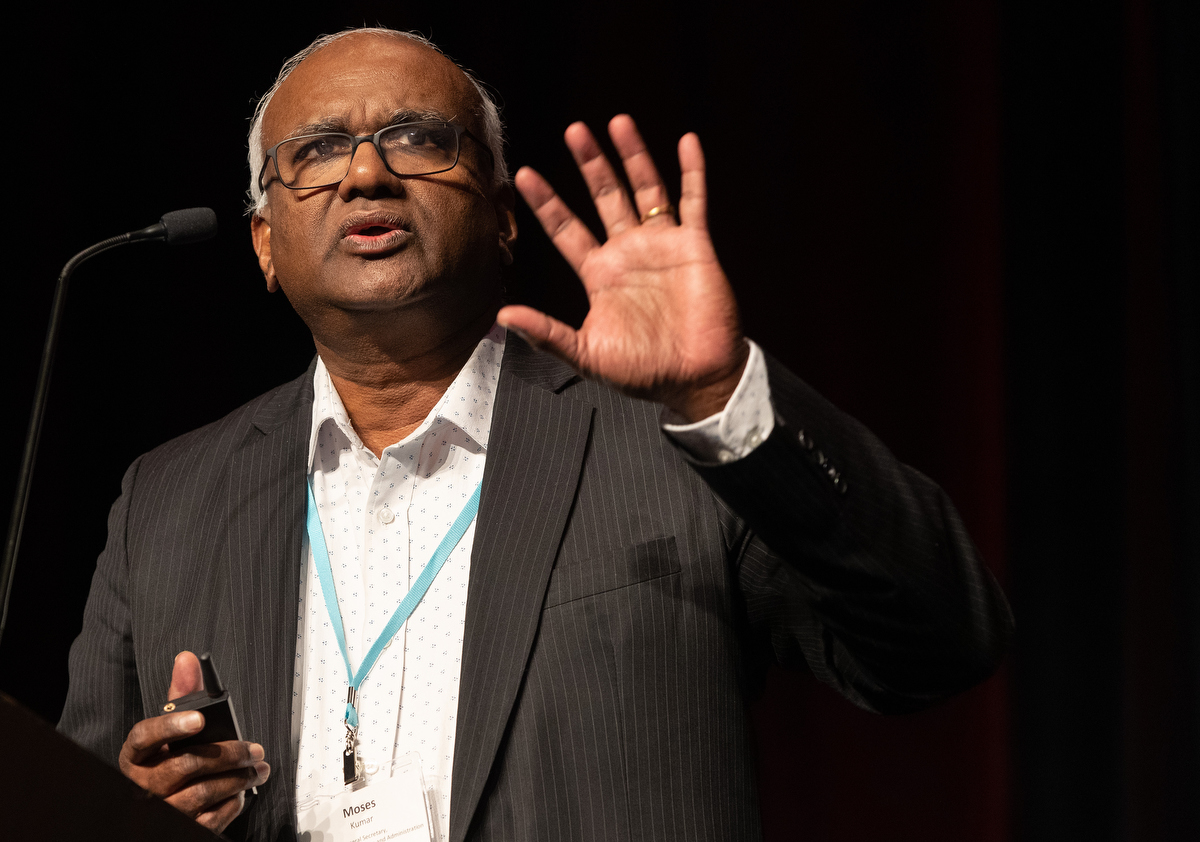 Moses Kumar discusses the denomination’s budget at the 2020 Pre-General Conference Briefing in January in Nashville, Tenn. Kumar, the top executive of the General Council on Finance and Administration, helped lead a Feb. 21 online meeting dealing with the denomination’s financial challenges. File photo by Mike DuBose, UM News.