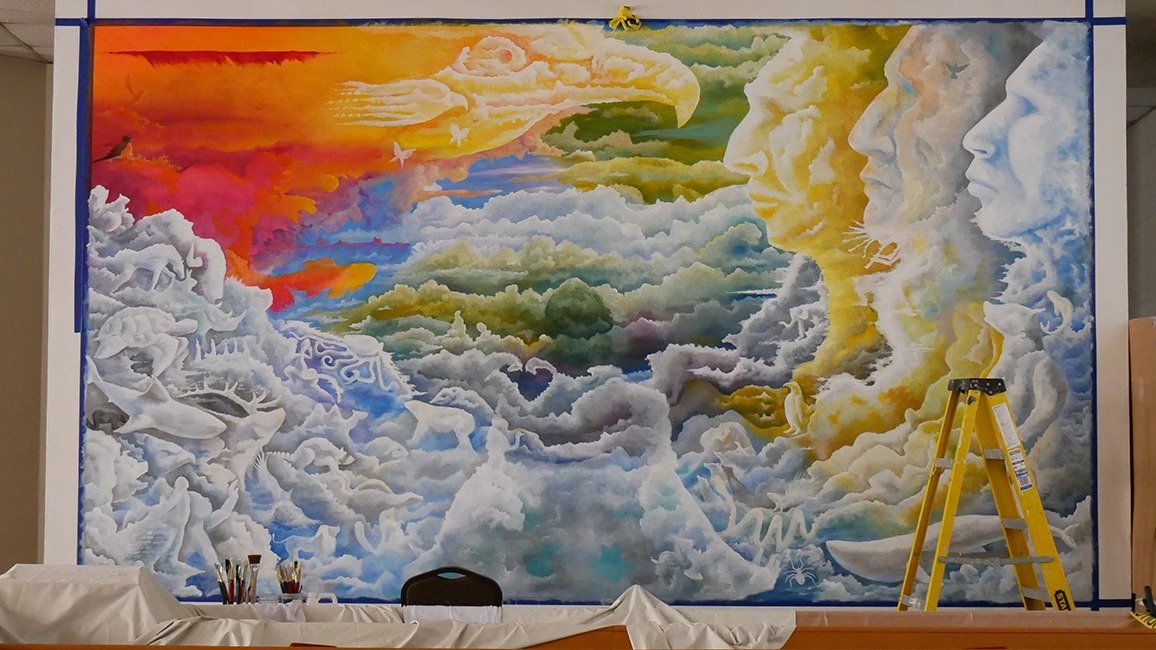 El mural se ha convertido en una pieza central en la adoración de la comunidad de La IMU Indígena de Dallas, que está compuesta por nativos/as americanos/as de una amplia variedad de tribus y naciones. Foto cortesía de la Conferencia Anual del Norte de Tejas.