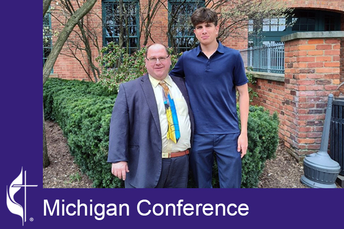 The Rev. Elbert Dulworth (left), Senior Pastor of St. Paul’s United Methodist Church in Rochester, Mich., invited Nikita Samsonenko to tell the inspirational story of his journey out of war-torn Ukraine to their congregation. Photo courtesy the Rev. Elbert Dulworth.