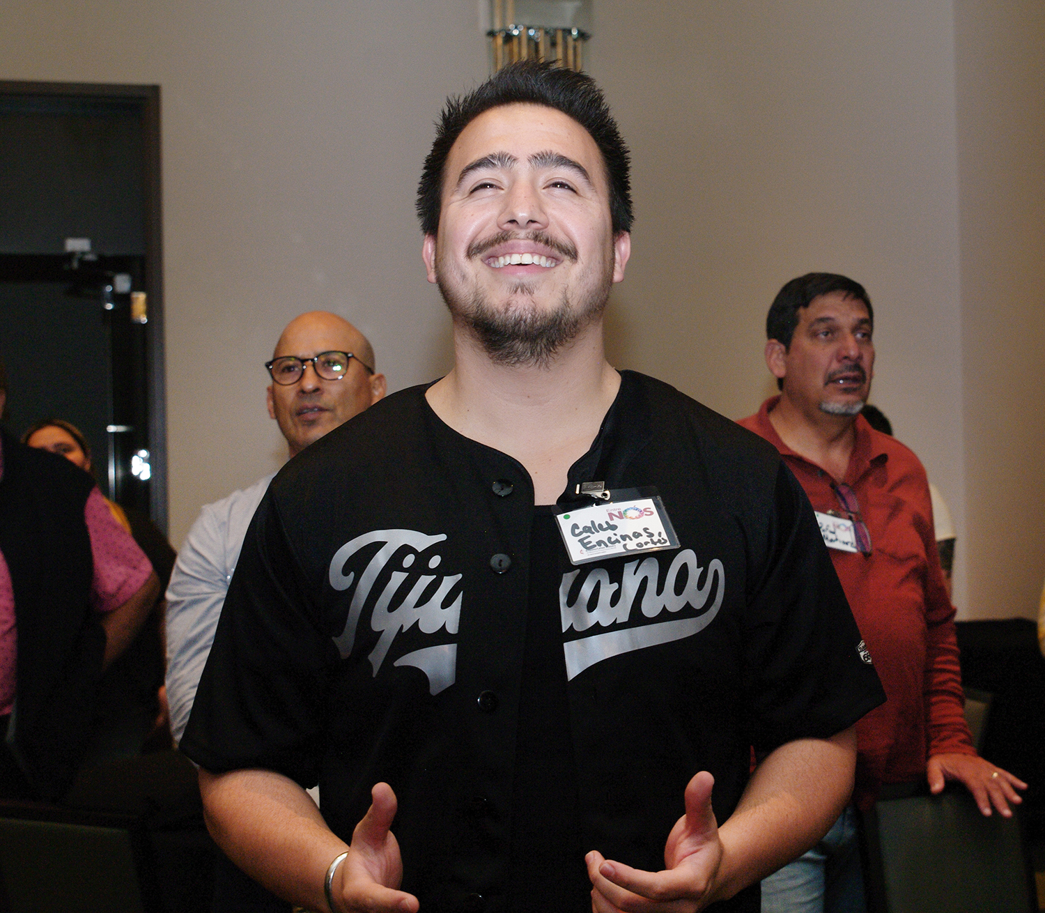 Líderes clericais e leigos de todas as jurisdições da Igreja Metodista Unida reuniram-se nesse encontro. No primeiro plano da foto está o Rev. Caleb Encinas da Conferência Anual Noroeste - Pacífico, que é plantador de igrejas e trabalha na organização comunitária em sua região.