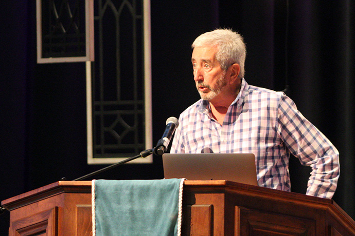 Michael Loranze, ENCORE Ministry program committee chair, delivers a prayer prior to the meal being served to attendees of “Building Community with Older Adults” on Oct. 26 at Franklin First United Methodist Church in Franklin, Tenn. The workshop offered information and advice for older adults and those who lead older adult ministries. Photo by Vernon Jordan, UM News.