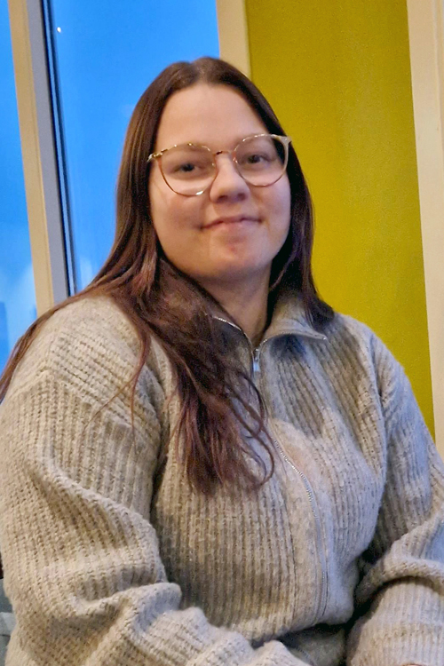 Inga Márjá Lango proudly stands up for her Sami identity and also remembers the Christian traditions she grew up with. Photo courtesy of Emil Skartveit.