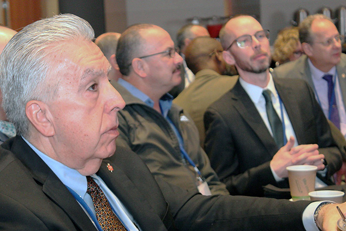 De izquierda a derecha: Obispo Ruben Saenz (Conferencia Anual del Centro de Tejas), Obispo Silvio Ceballos (Iglesia Evangelica Metodista Unida en Ecuador), Adam Hodge (GBGM) y el Obispo Marcos Antonio Garcia (Iglesia Metodista de Brasil). Foto Rev. Gustavo Vasquez, Noticias MU.