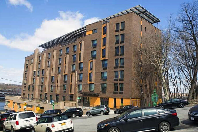 237 Landing is a 200-bed transitional shelter for homeless men in the Bronx, N.Y. Services at the shelter include independent living training, food service, transportation and counseling. Through its Positive Social Purpose Lending Program, Wespath invested $18.6 million in the building. Photo courtesy of Wespath.  