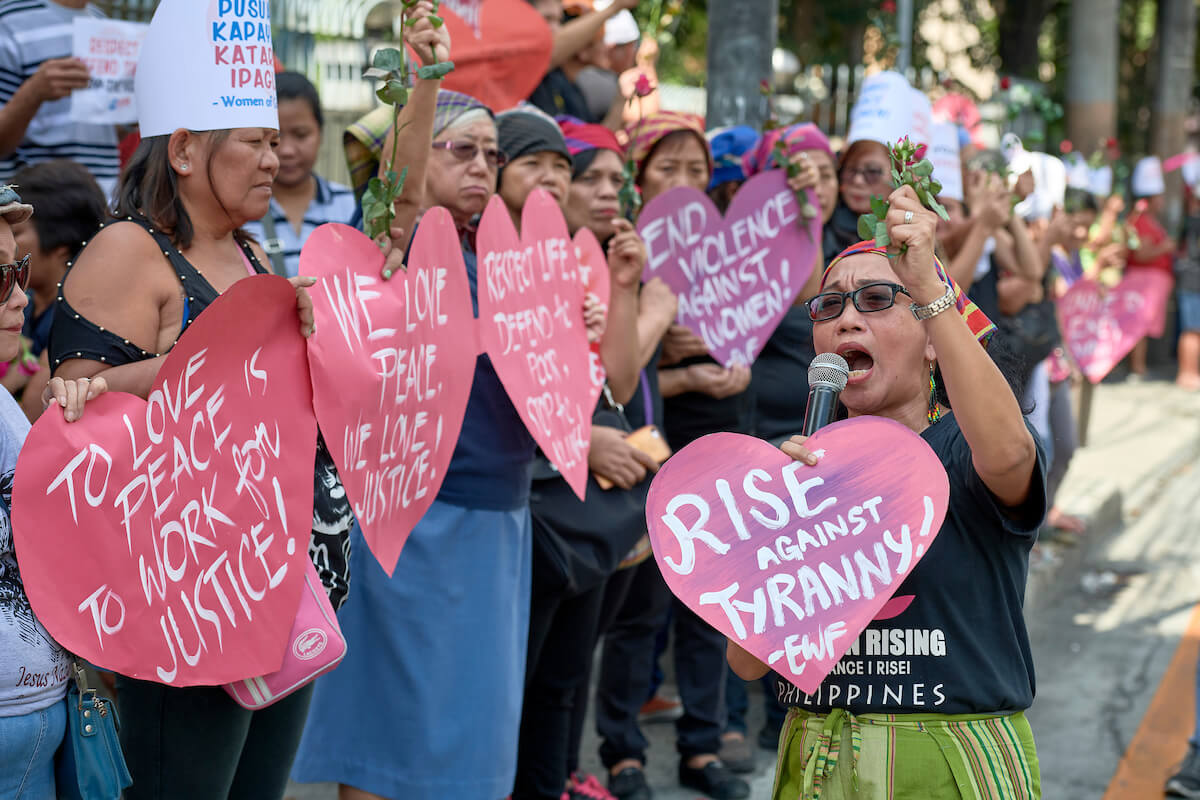The organization Rise Up for Life and for Rights, led by United Methodist deaconess Norma P. Dollaga, holds a demonstration advocating for human rights in the Philippines on Valentine’s Day 2019. Dollaga has been named a 2024 recipient of the World Methodist Council’s prestigious World Methodist Peace Award. File photo by Paul Jeffrey.  