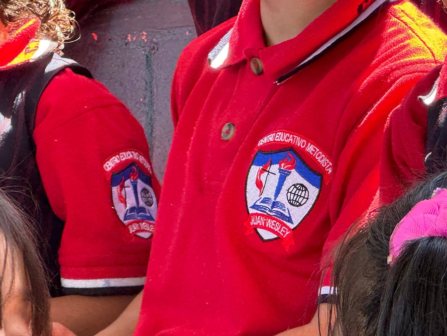 El Centro Educativo Metodista Juan Wesley es una institución de reconocida trayectoria y calidad académica en Honduras, que ha recibido el apoyo de iglesias y conferencias metodistas unidas desde su fundación.