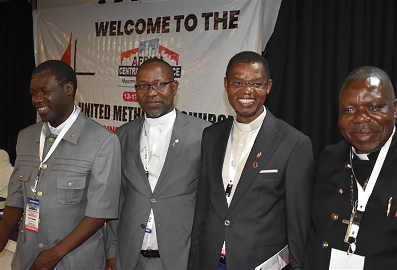 Los nuevos obispos son de izquierda a derecha: Gift Machinga de Zimbabwe, João Sambo de Mozambique, Emmanuel Sinzohagera de Burundi y Moisés Jungo de Angola. Foto cortesía del Concilio de Obispos/as.