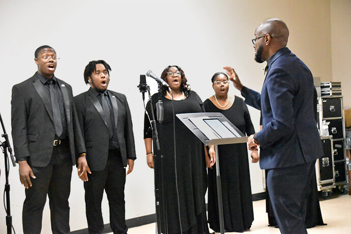 Members of Wiley University’s A Capella Choir sing at a luncheon during BMCR’s annual gathering in Los Angeles. Caucus members raised over $14,000 for the university, which is supported by the United Methodist Black College Fund. Photo by John W. Coleman, UM News.